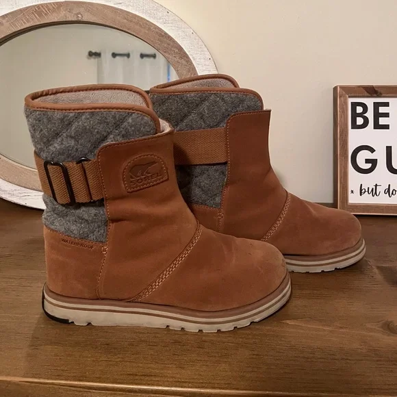 Sorel Rylee boots size 7 - Picture 2 of 6